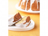 Nordic Ware Bábovková pečicí forma Lilie karamelová